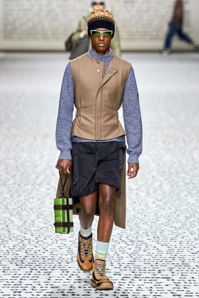 Look 2